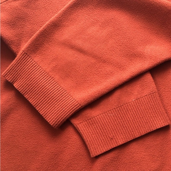 Aritzia Wilfred Free Oversized V Neck Pullover in Burnt Orange Size 2 - Picture 10 of 11
